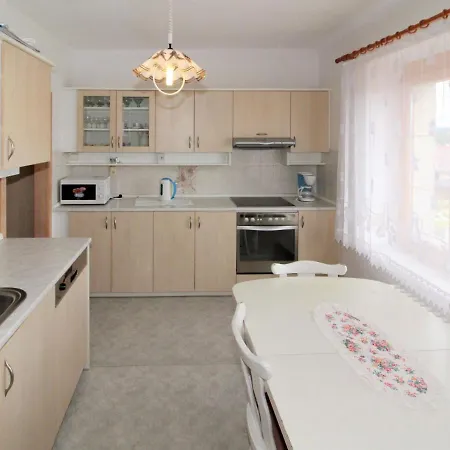 Villa Nepomuk Dvorec